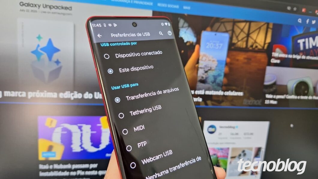 Tela de seleção de “Preferências de USB” com a opção “Transferência de arquivos” para usar o celular como HD externo