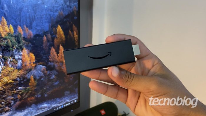 Amazon Fire TV Stick Lite (Imagem: Darlan Helder/Tecnoblog)