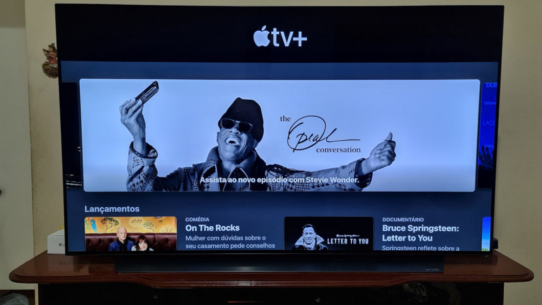 Apple TV+ em TV da LG (Imagem: Ronaldo Gogoni/Tecnoblog)