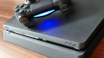 Mod do PlayStation 2 o deixa menor que a versão Slim – Tecnoblog