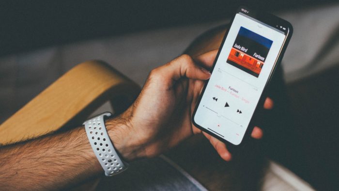 Aprenda a criar playlists no Apple Music (Imagem: Daniel Canibano / Unsplash)