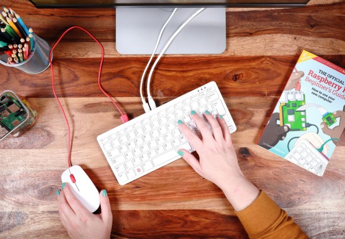 Raspberry Pi 400 (imagem: divulgação/Raspberry Pi Foundation)