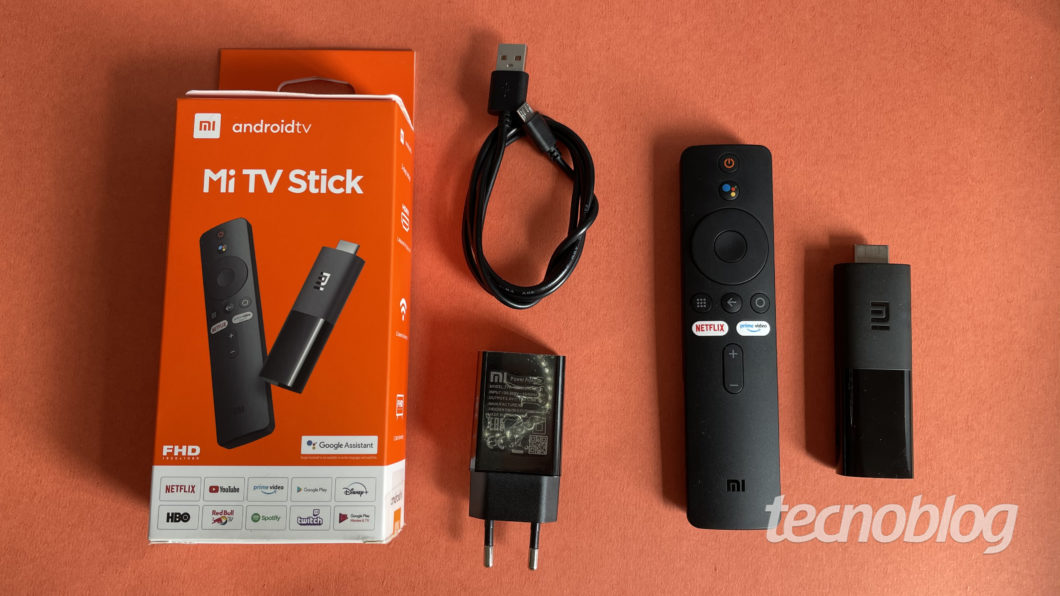 Kit do Xiaomi Mi TV Stick (Imagem: Darlan Helder/Tecnoblog)