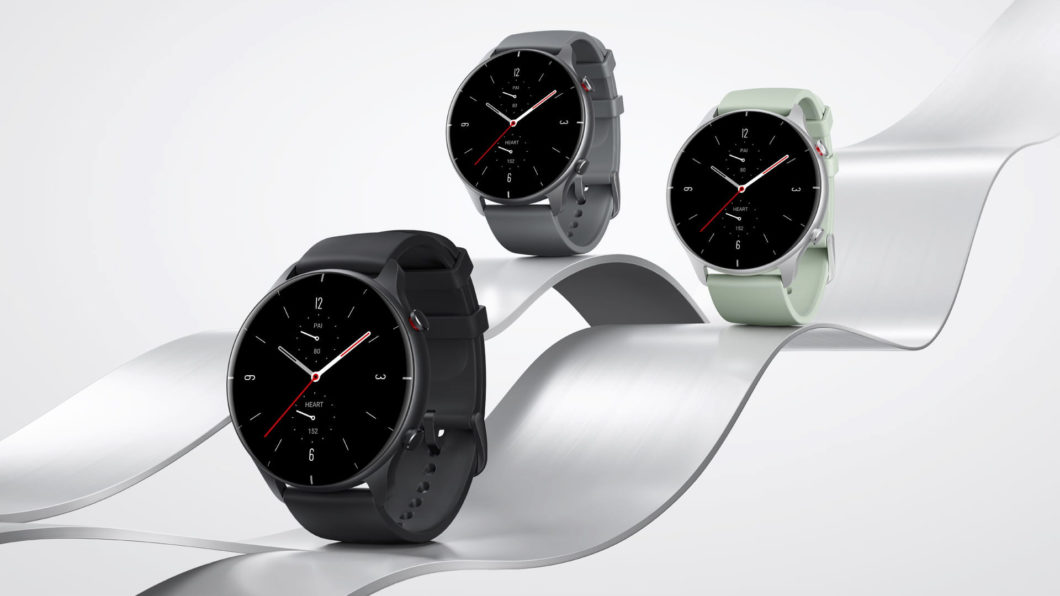 Amazfit supera Samsung e Apple em smartwatches e pulseiras no Brasil