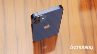 Apple terá bateria portátil para prender no iPhone via MagSafe