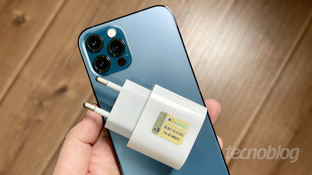 iPhone charger sold in Brazil works in Europe