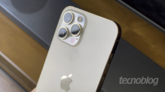 Apple dobra lucro no 2º tri com alta de 65% na receita de iPhones