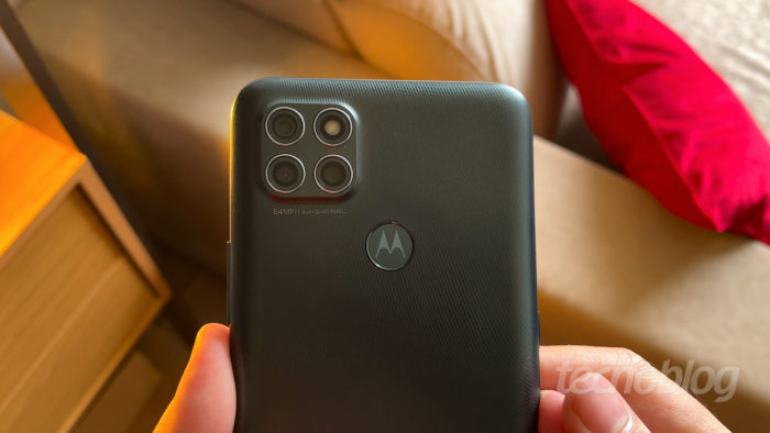 Motorola Moto G9 Power (Imagem: Paulo Higa/Tecnoblog)