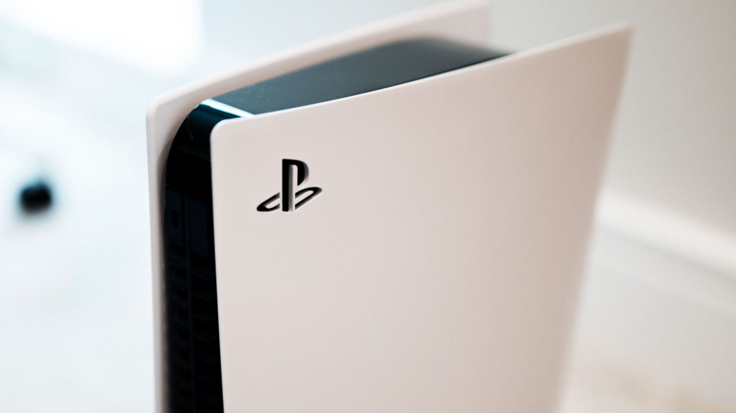 PlayStation 5 is on sale at Shopee's official store with a 10% discount (Image: Charles Sims/Unsplash)