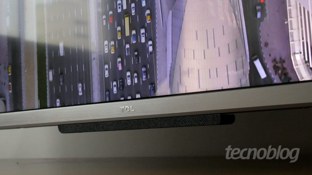 TV 4K TCL P715 (Imagem: Paulo Higa/Tecnoblog)