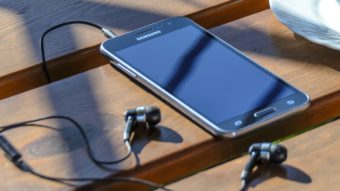 Anatel exige ativação do rádio FM em celulares compatíveis com a tecnologia
