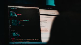 Rússia perde funcionários de TI e empresas miram em programadores da Ucrânia
