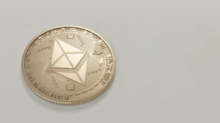 Ethereum sobe 17% e atinge novo recorde de preço