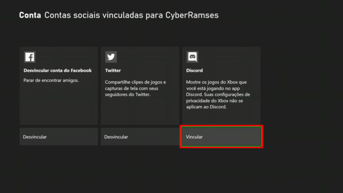 Tela de contas sociais vinculadas do console Xbox (Imagem: Reprodução/Microsoft) / como usar discord no xbox one