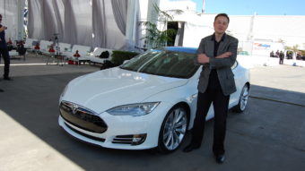 Bilionário quer virar senador para banir carros da Tesla com Self-Driving