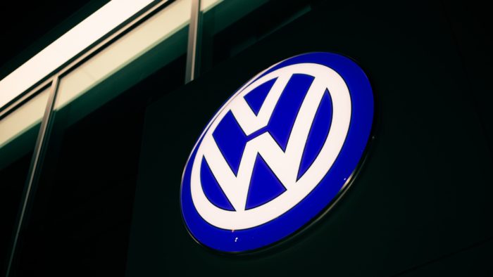 Volkswagen Imagem: Erik Mclean/Unsplash