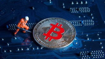 Bitcoin reduz dificuldade de mineração e renda de mineradores aumenta 50%