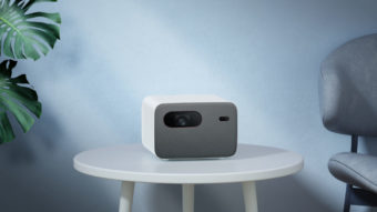 Mi Smart Projector 2 Pro é um projetor com Android TV e Google Assistente