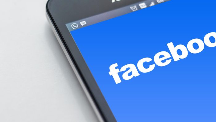 Facebook derruba extensão que dá unfollow em todos os amigos de uma só vez