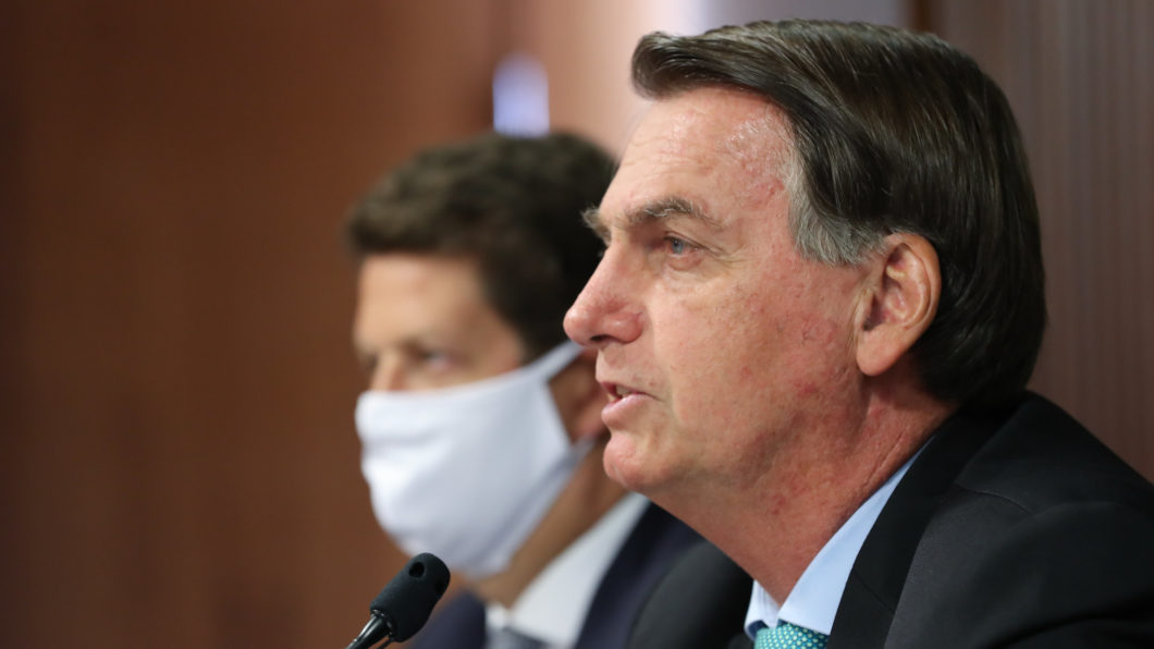 Bolsonaro recorre ao STF para barrar suspensão em redes sociais