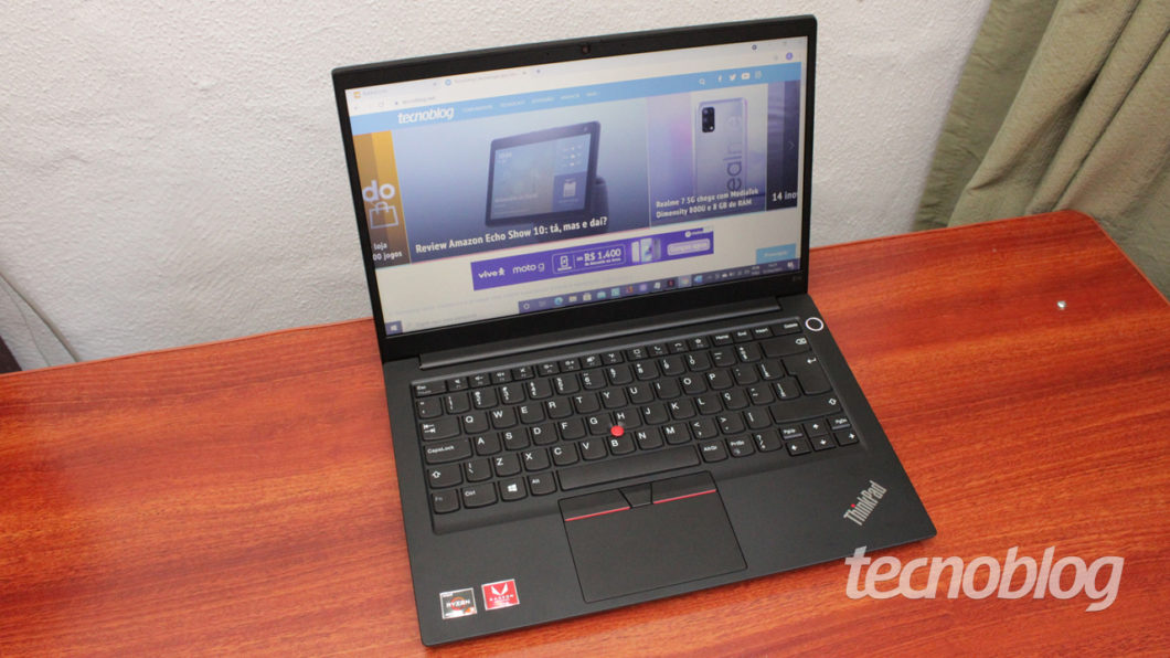 Lenovo ThinkPad E14 (imagem: Emerson Alecrim/Tecnoblog)