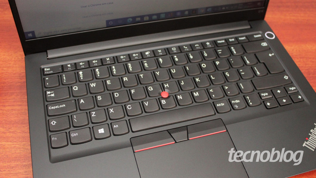 Teclado do ThinkPad E14 (imagem: Emerson Alecrim/Tecnoblog)