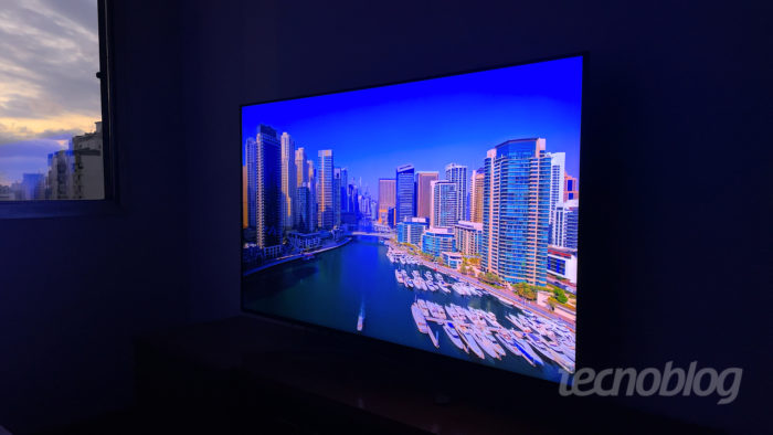 TV 8K LG Nano96 com NanoCell (imagem: Paulo Higa/Tecnoblog)