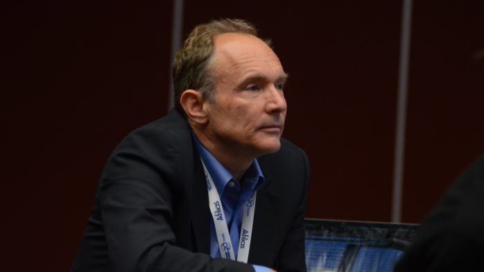 Tim Berners-Lee, inventor da World Wide Web (Imagem: Elon University/Flickr)