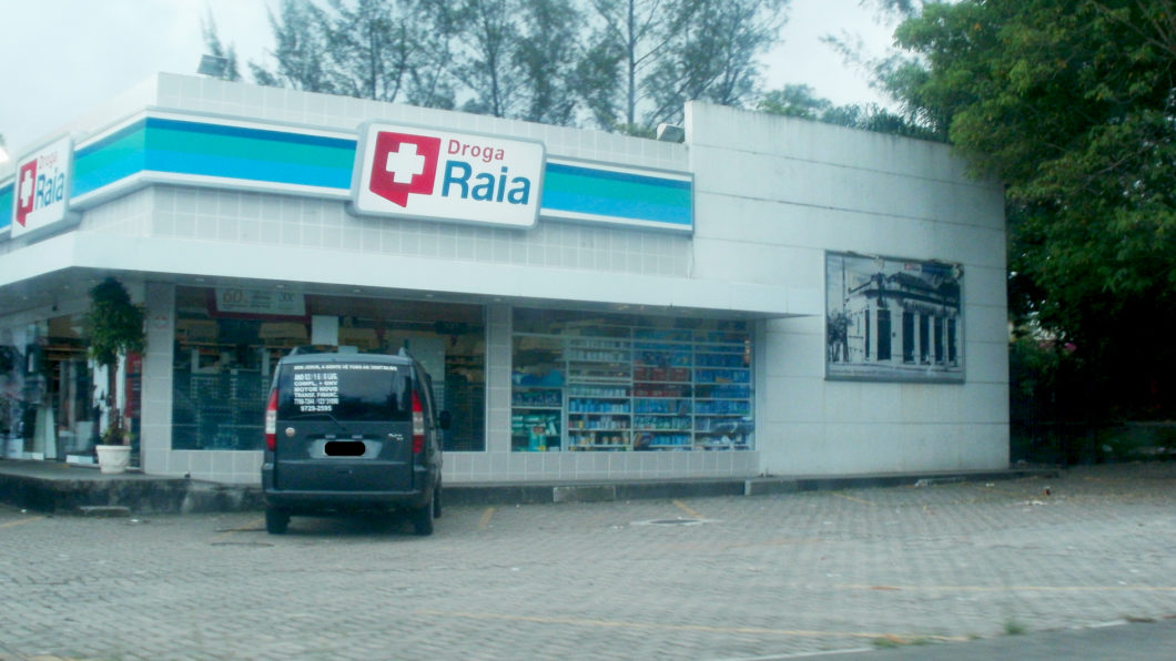 Fachada de loja Droga Raia