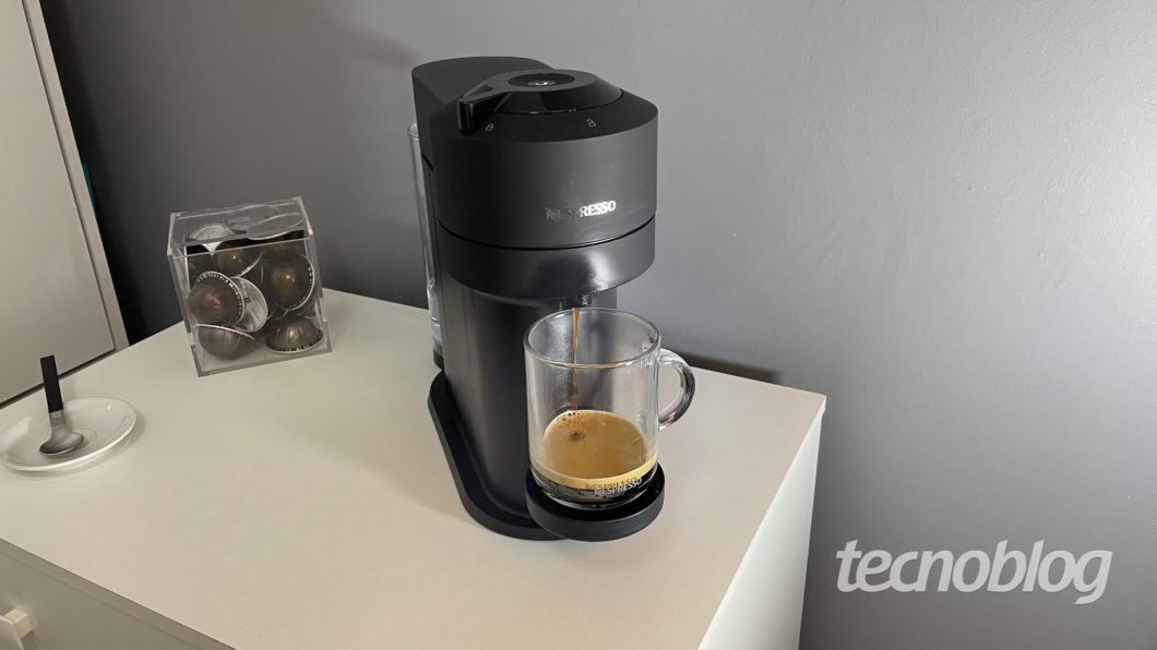 Nespresso Vertuo Next (Imagem: Darlan Helder/Tecnoblog)