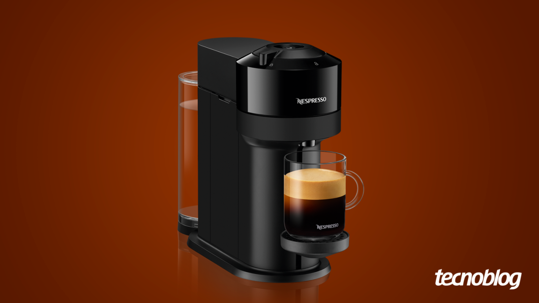 Cafeteira Nespresso Vertuo Next com Bluetooth e Wi-Fi (Imagem: Darlan Helder/Tecnoblog)