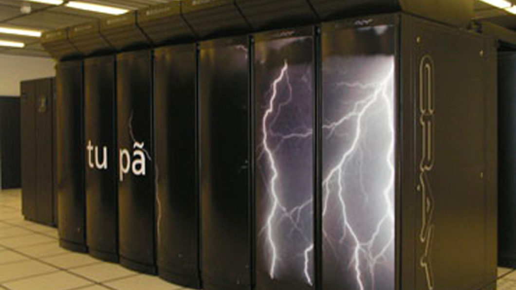 Super computador Tupã, capaz de prever o clima em relatórios anuais (Imagem: INPE/ Divulgação)