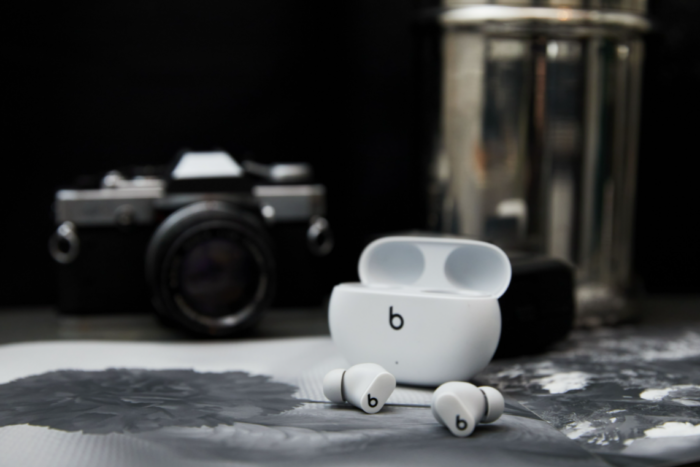 Apple vai lançar fones Beats Studio Buds com até 24h de autonomia no Brasil