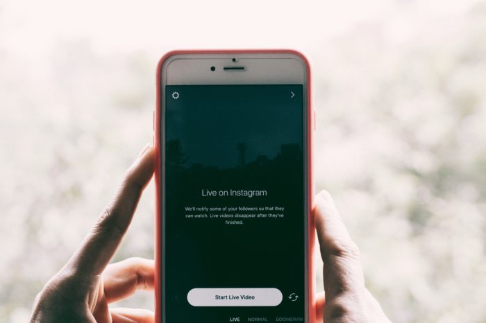Live no Instagram (Imagem: Hans Vivek/Unsplash)