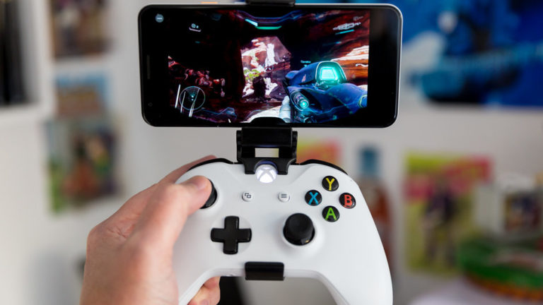 Microsoft prepara dispositivo barato para jogar Xbox Cloud Gaming na TV