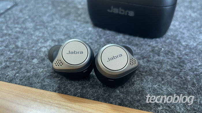 Jabra Elite 75t (Imagem: Darlan Helder/Tecnoblog)