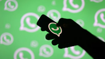 WhatsApp é obrigado pela Justiça a bloquear grupos de jornais piratas