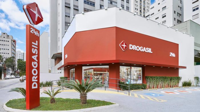 Drogasil (Imagem: Reprodução / Facebook)