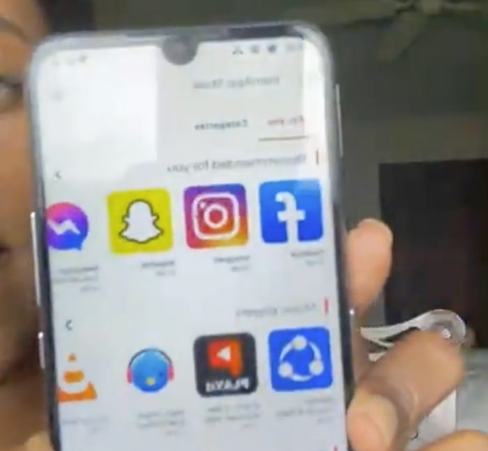 PatriApp Store do Freedom Phone tem Facebook, Instagram e Messenger (Imagem: Reprodução / Facebook)