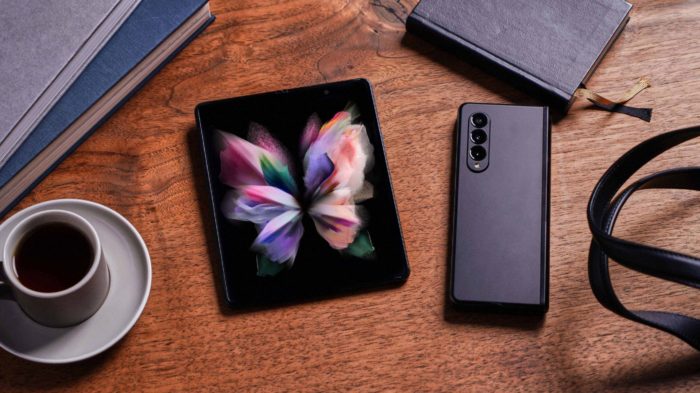 Galaxy Z Fold 3 (Imagem: Divulgação/Samsung)