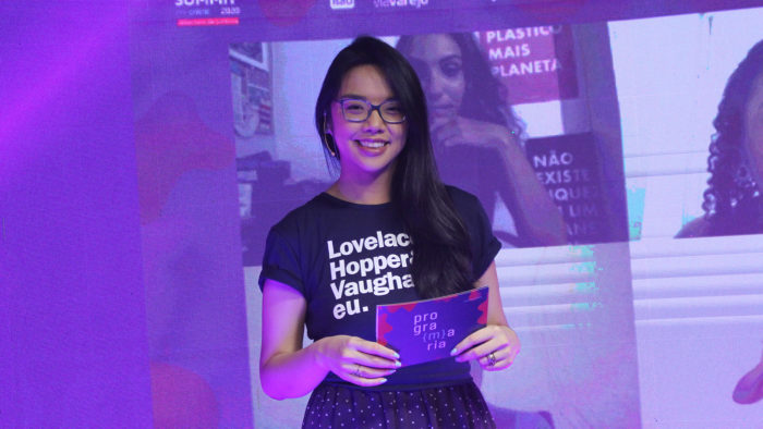 Iana Chan é fundadora de uma startup que oferece cursos de programação a mulheres (Imagem: PrograMaria/Divulgação)