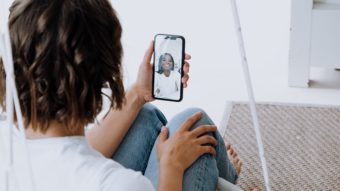 Como ativar o isolamento de voz no FaceTime do iPhone, iPad e Mac