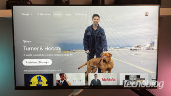 O sistema operacional Android TV atua como uma central de entretenimento para a smart TVs, permitindo instalar aplicativos e acessar conteúdos online