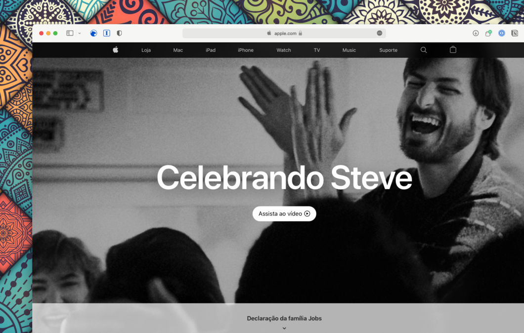 Apple relembra momentos icônicos de Steve Jobs após dez anos de seu falecimento (Imagem: Reprodução/Tecnoblog)