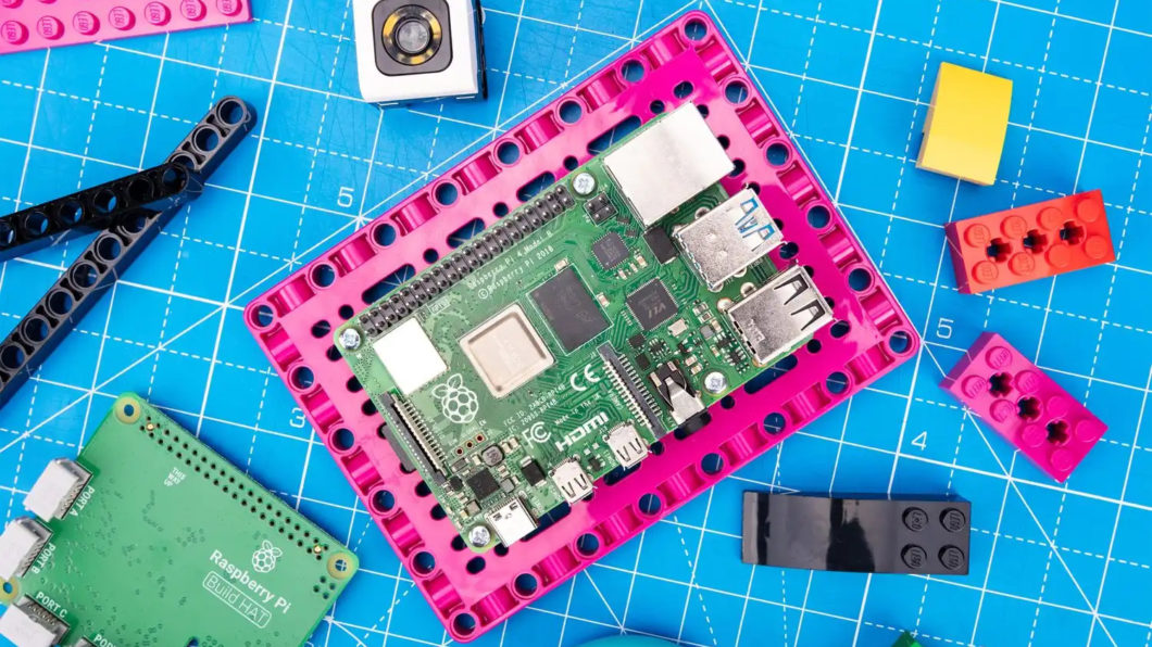 Raspberry Pi Build HAT, acessório para conectar robôs da Lego