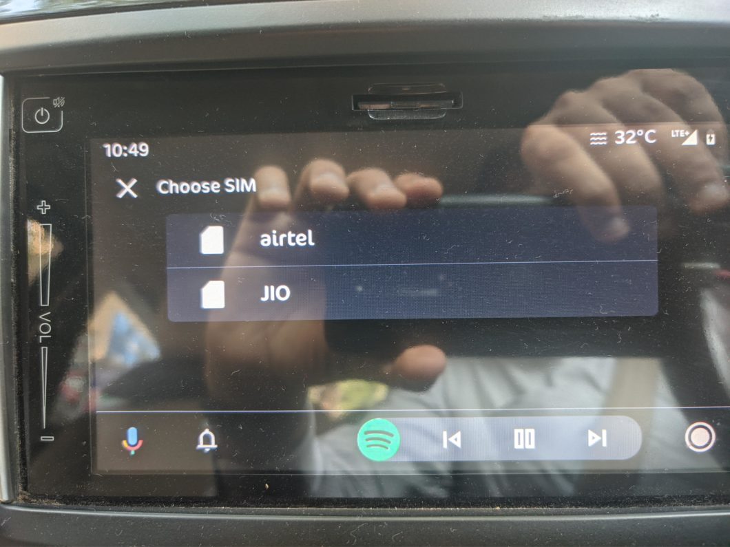 Android Auto recebe opção para escolher chip de operadora pelo carro (Imagem: Reprodução/abhi050291/Reddit)