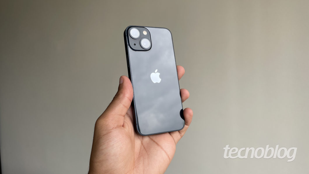 Apple pode lançar iPhone com porta USB-C no futuro (Imagem: Darlan Helder/Tecnoblog) 