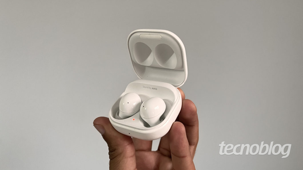 Samsung Galaxy Buds 2 (Imagem: Darlan Helder/Tecnoblog)