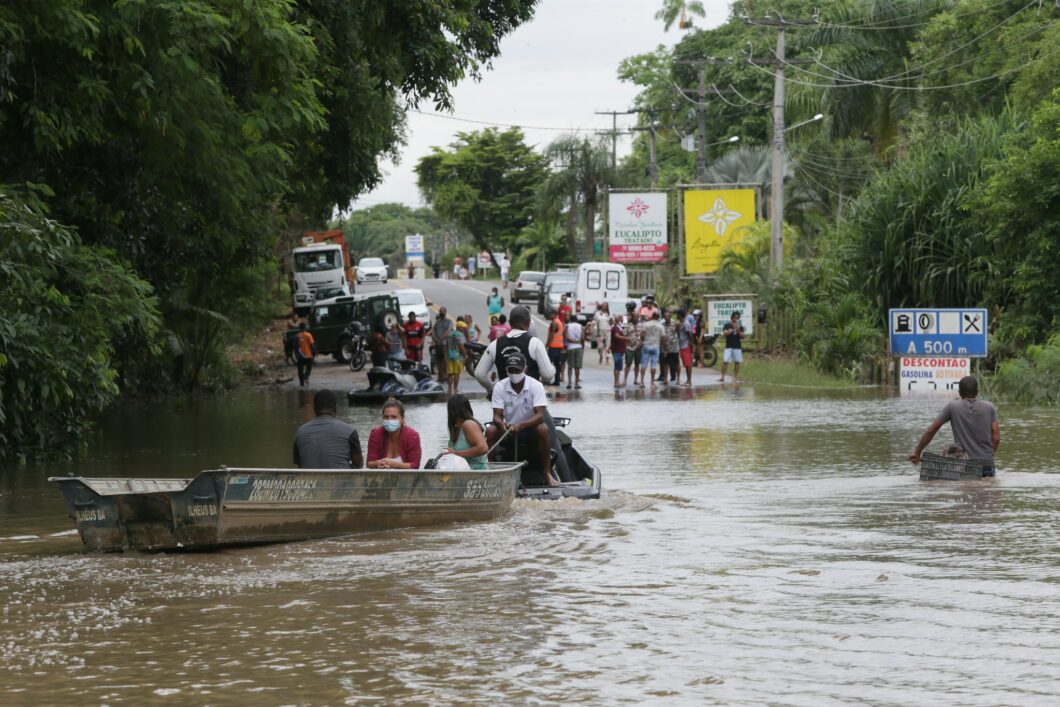 Fortes chuvas atingem o Sul da Bahia e deixa mais de 30 mil pessoas desabrigadas (Imagem: Camila Souza/GOVBA)