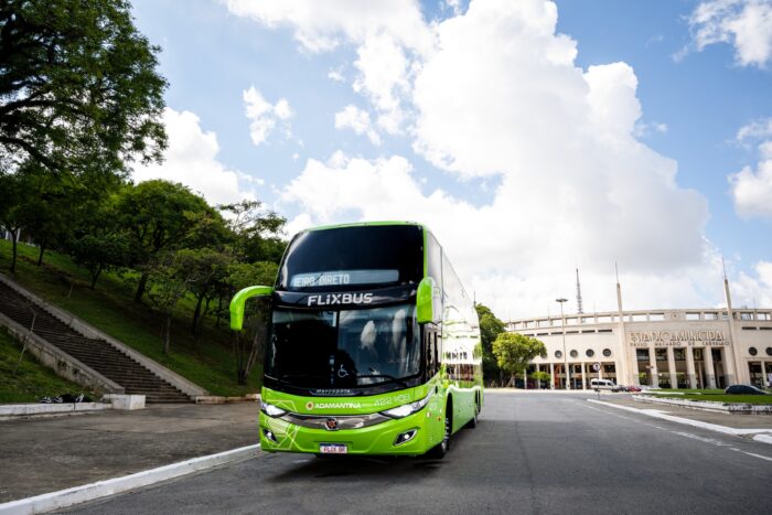 Ônibus da Flixbus em parceria com a Adamantina (imagem: divulgação/FlixBus)